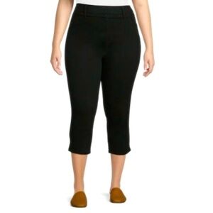 Terra &Sky women’s pull on capri jegging 👖